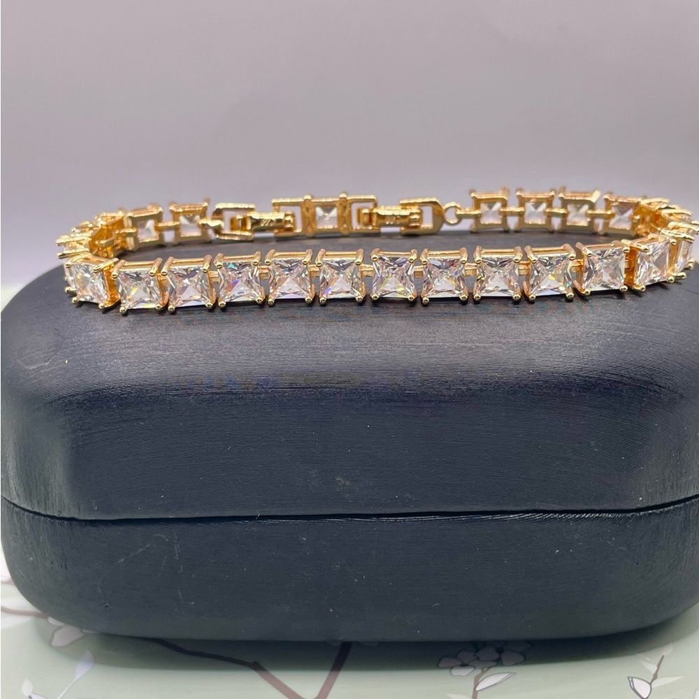 Rose Gold Plated Square Clear Gemstone Prong Set Tennis Bracelet. Size 7 1/2